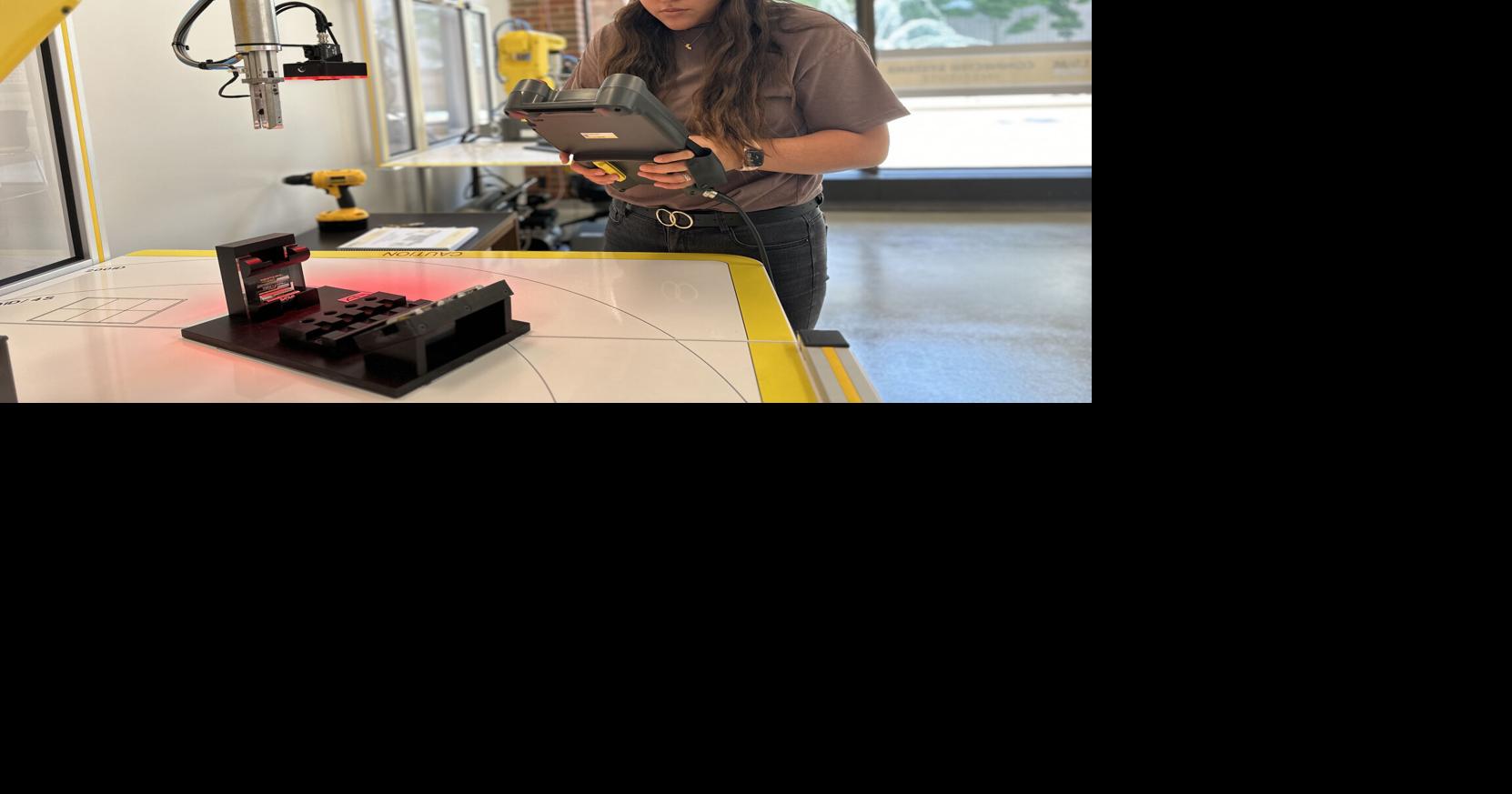 Rockwell Automation and UWM CSI Expand Collaboration to Shape the Future of Manufacturing in the Region