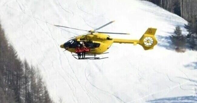 Lindsey Vonn is airlifted off mountain in Italy after crashing at Winter Olympics