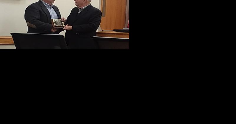 Commissioners say goodbye, board rolls through full agenda - Vimarsana News