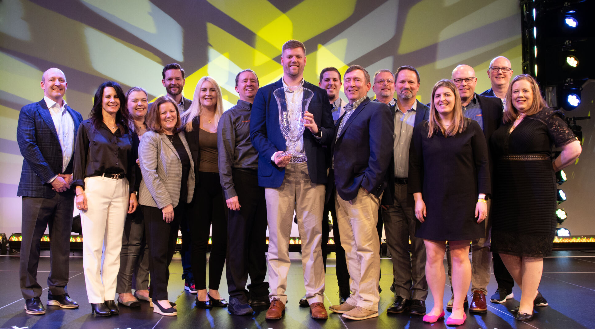 4 News Article Image Advance Auto Parts назвал OSRAM Sylvania Inc. мировым партнером года 2025 года