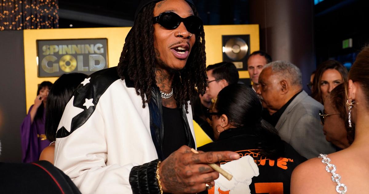 Romanian court sentences US rapper Wiz Khalifa to 9 months for drug ...