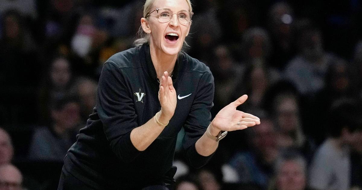 Shea Ralph named AP women’s basketball Coach of the Year after ...