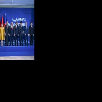 Thai foreign minister says hopes Myanmar polls 'start of transition' to peace