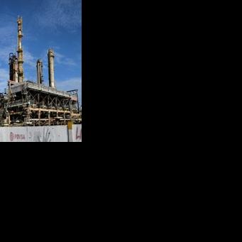 Venezuelans eye economic revival with hoped-for oil resurgence