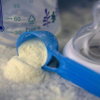France tightens infant formula rules after toxin scare