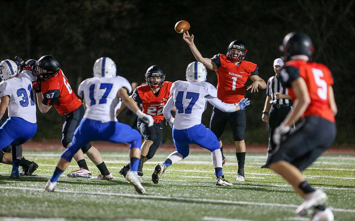 Alexandria's Roste Is Finalist For 2016 Mr. Football Award | Cardinal