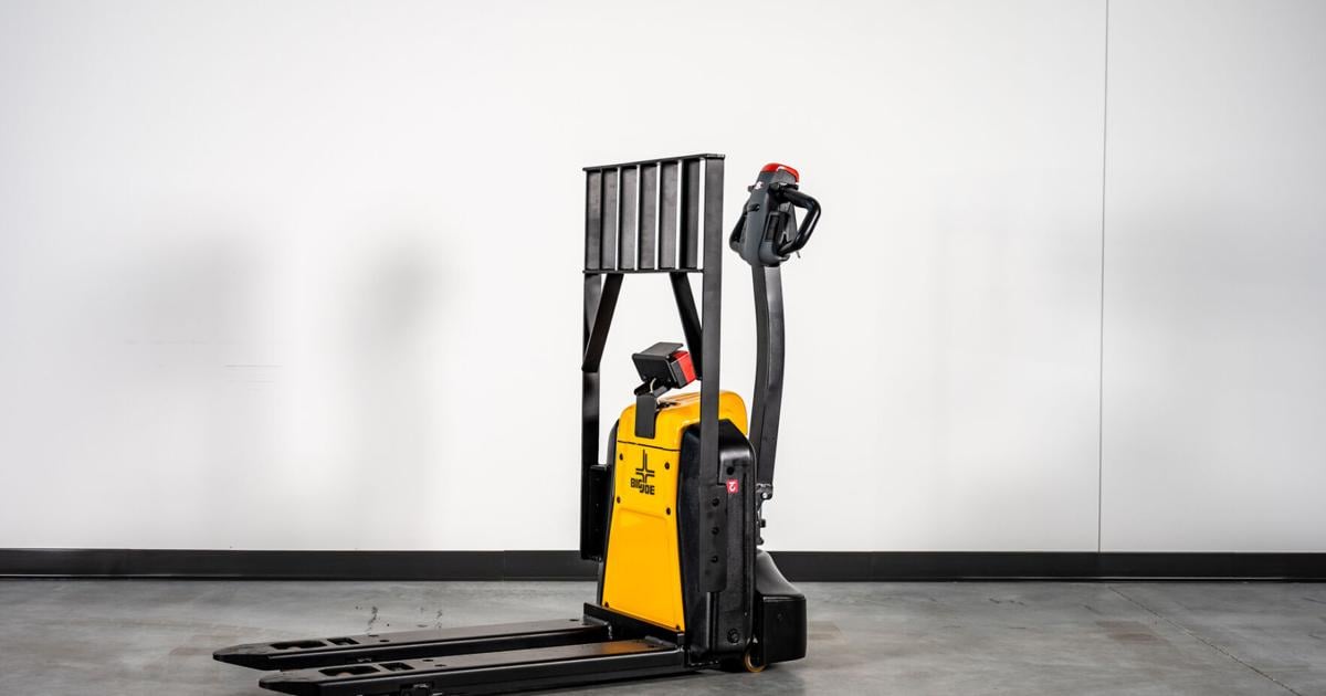 Andrews Innovates with Big Joe Forklifts to Streamline Beverage Delivery