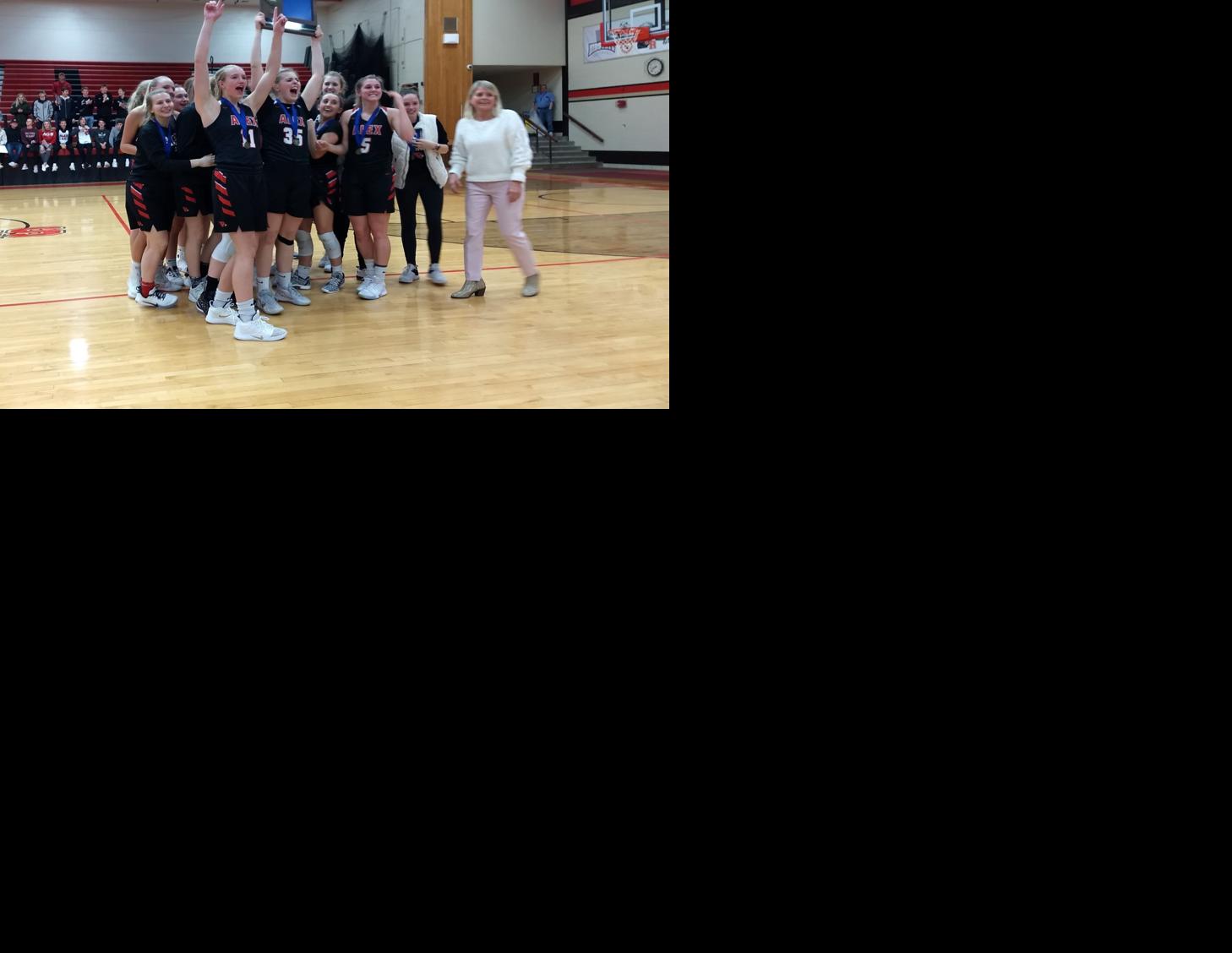 Cards Celebrate Section 8aaa Title Cardinal Sports