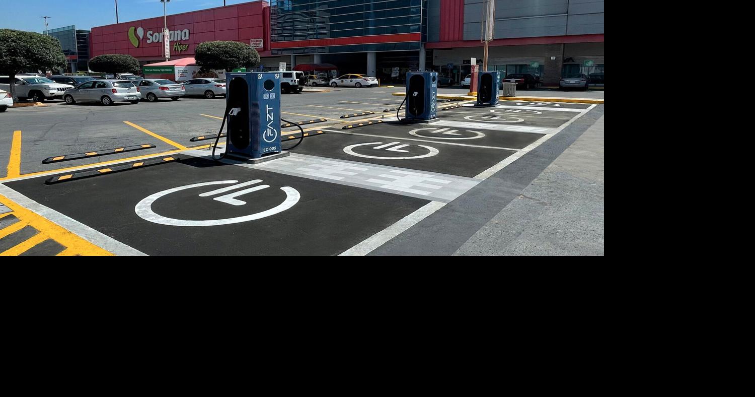 XCharge Drives Electric Mobility in Mexico With Its Participation in the FAZT Project for Soriana Supermarkets