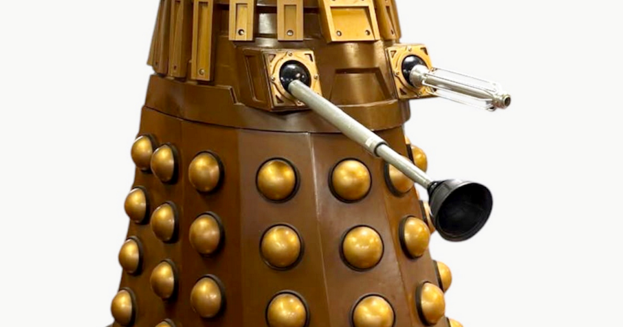Life - size  Doctor Who  Dalek signed by stars to fetch thousands at auction | National News