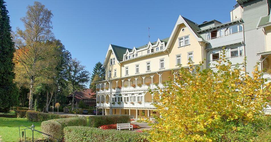 TwentyTwo Real Estate and Farallon Capital Complete €761 Million Investment in Isemia, a €1.2bn Healthcare Real Estate Company Created With emeis