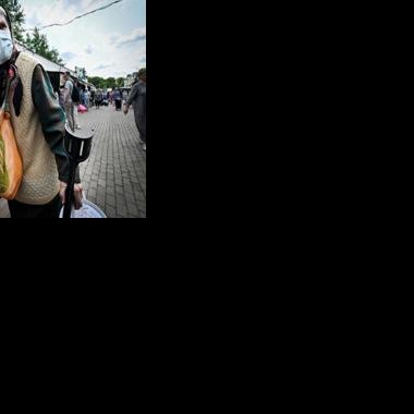 Russian pensioners turn to soup kitchen as war economy stutters