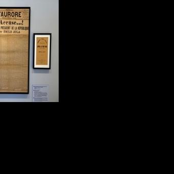 France promotes Jewish soldier Dreyfus - 130 years after scandal