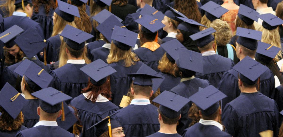 Three Ways To Decorate Your Graduation Cap Arts Vox Magazine
