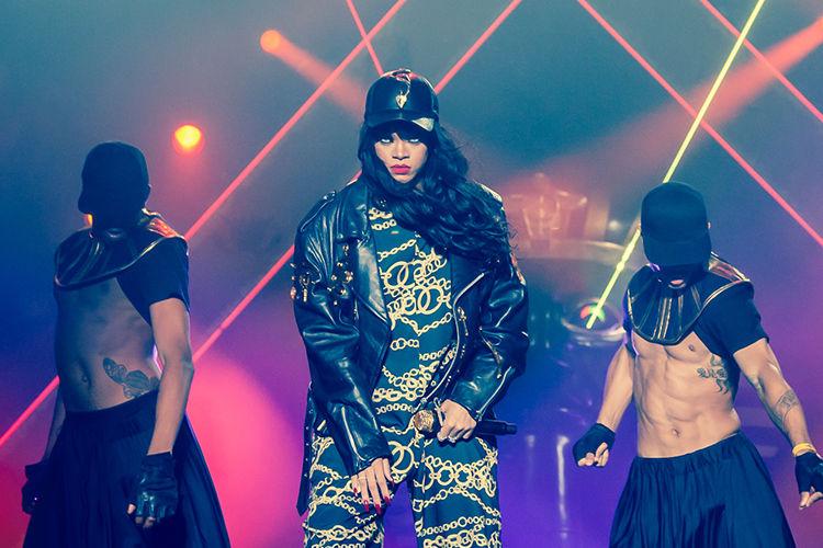 Five Of The Most Iconic Rihanna Music Videos Music Vox Magazine