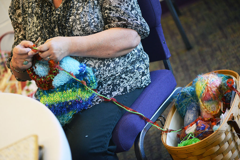 Columbia's knitting community unites to help Alzheimer's and dementia