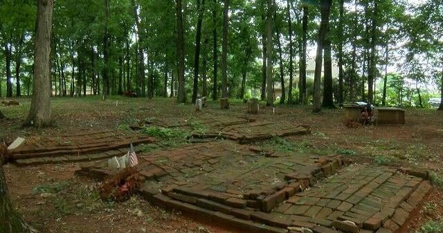 Sons of American Revolution restore forgotten Madison cemetery