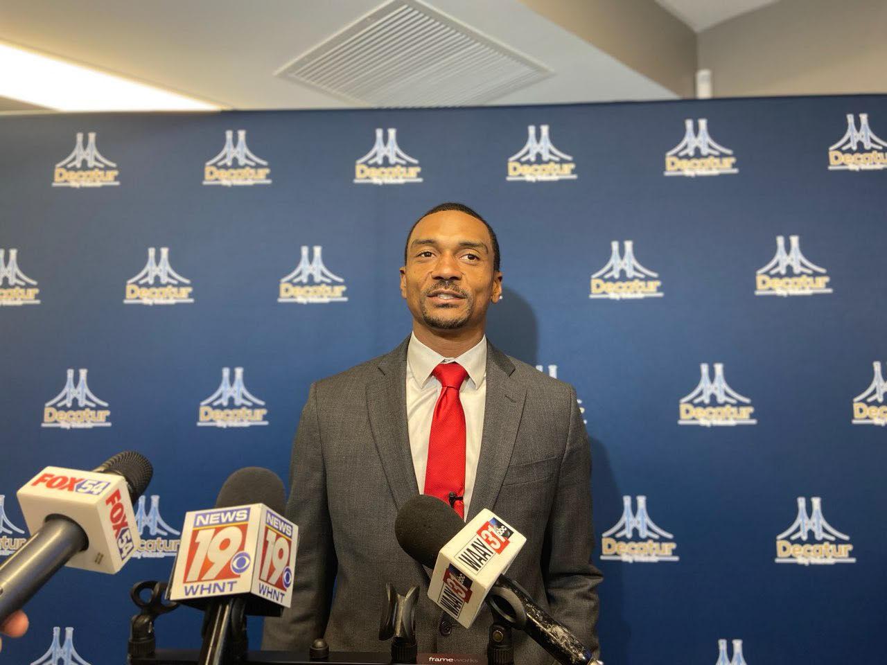 Decatur names Aairon Savage as new Red Raiders football coach News