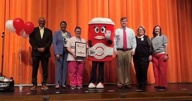 Decatur City Schools honors cafeteria manager for going the extra mile