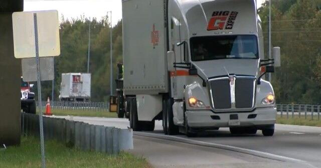 Governor Ivey signs new trucking law for safer Alabama highways