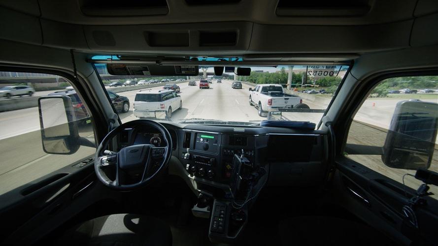 The first driverless semis have started running regular longhaul routes