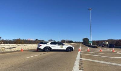 Huntsville police identify 2 people killed in Saturday morning wrong-way crash on I-565