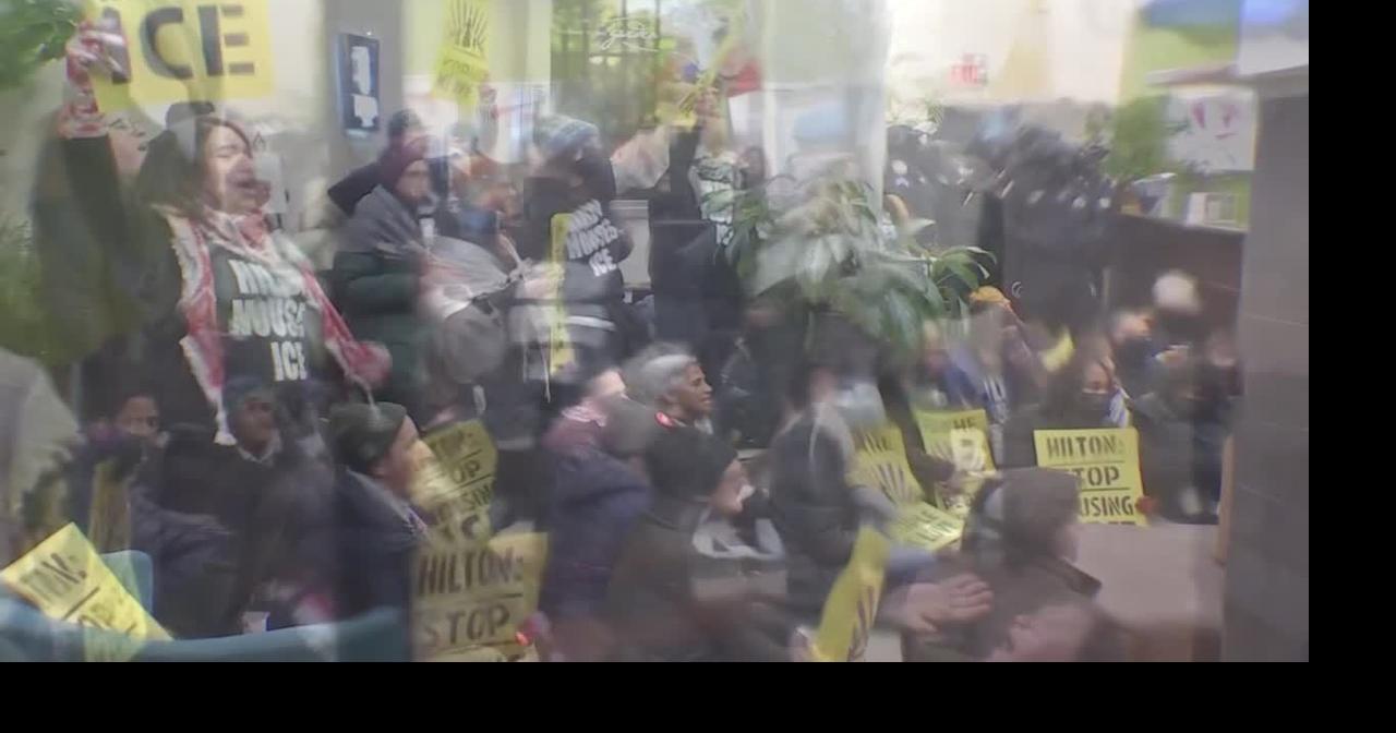 Anti-ICE protesters take over hotel lobby in New York City