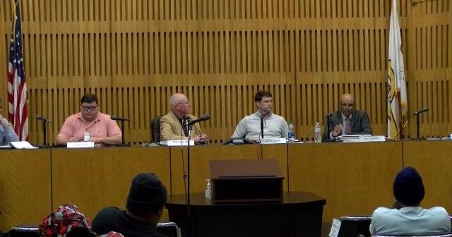 Councilman asks Decatur mayor to step down | News | waaytv.com