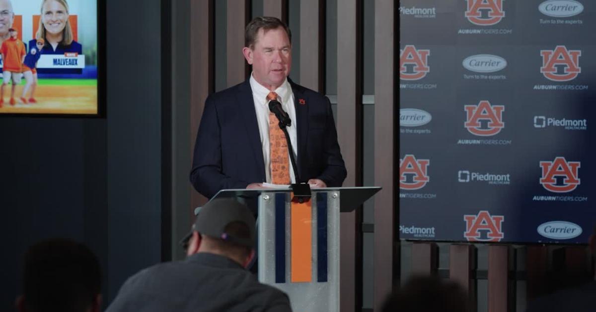 Auburn picks Chris and Kate Malveaux as co-head softball coaches ...