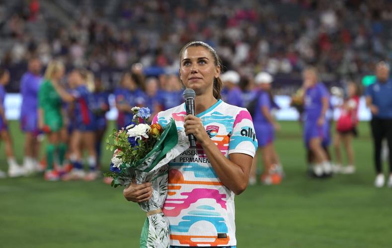 US soccer legend Alex Morgan waves goodbye after playing final minutes of remarkable career