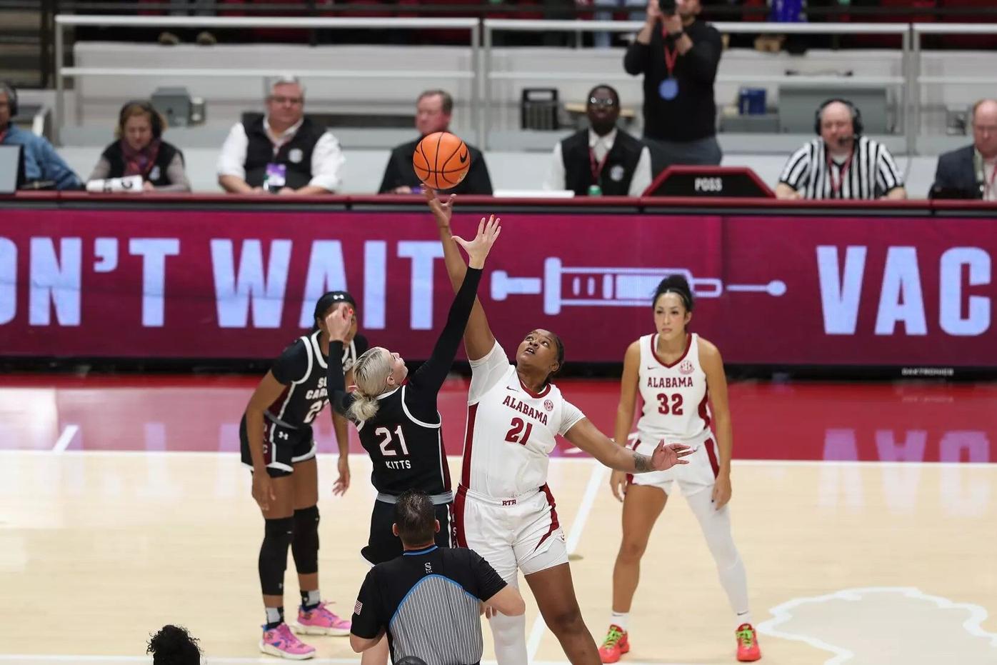 Alabama Women's Basketball Falls to No. 2 South Carolina, 76-58 | News | waaytv.com