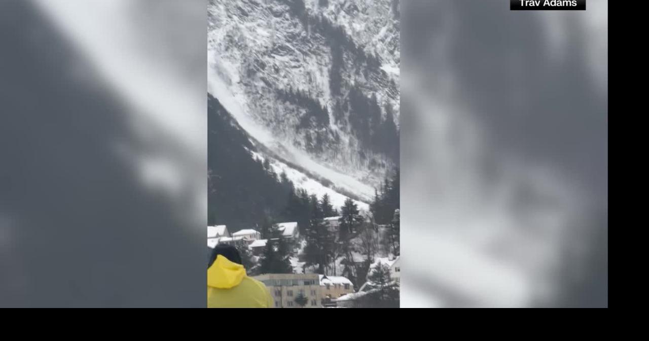 Video shows avalanche following evacuation order in Juneau, Alaska