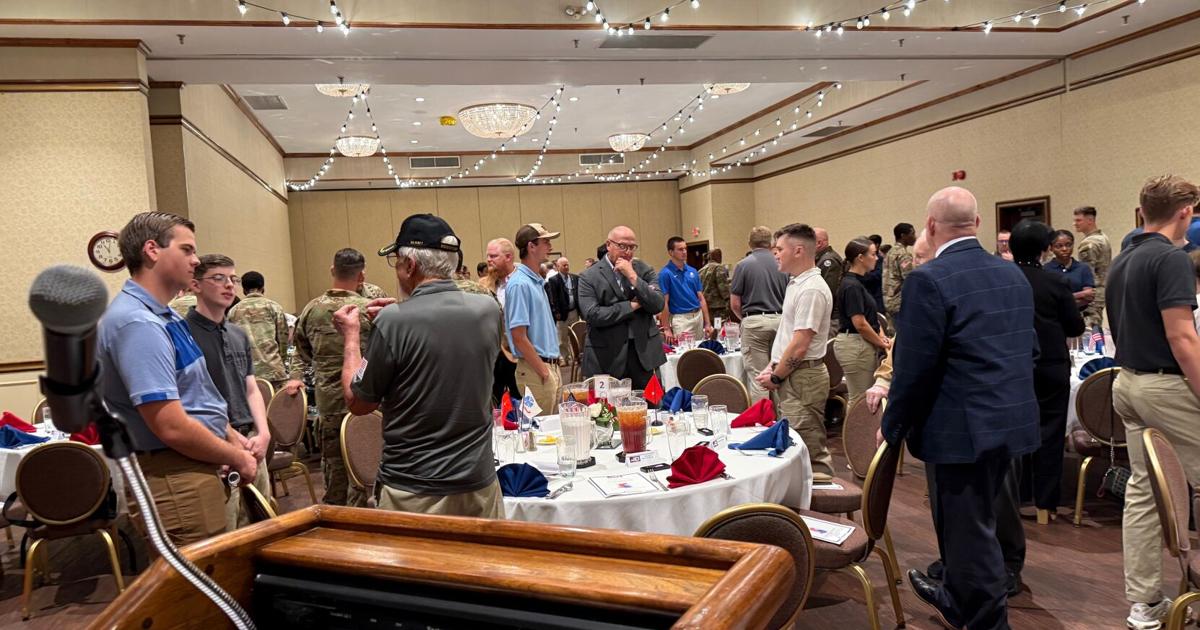 Korean War veterans & ROTC cadets celebrated at luncheon with top officials from Redstone Arsenal