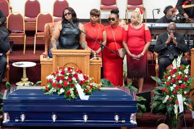 D’Vontaye Mitchell’s widow remembers husband as ‘beautiful person’ as attorney calls for charges to be filed in his death