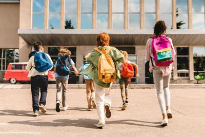 5 tips for navigating early puberty in the social media age, according to a pediatrician