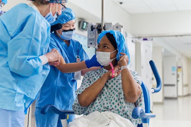 After years on transplant wait list, Alabama grandmother receives kidney from gene-edited pig