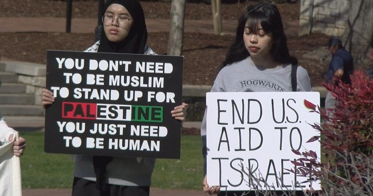 Pro-Palestinian protesters rally in Big Spring Park to demand the U.S ...