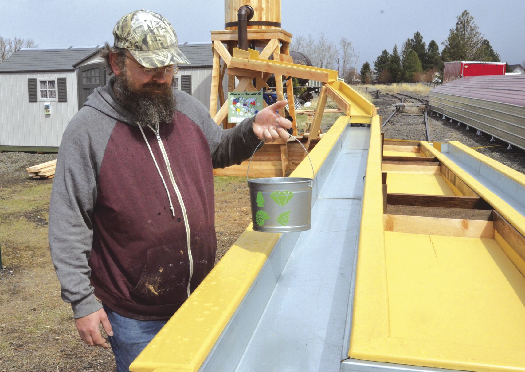 Biz Buzz: New attraction offers gold rush in Joseph | Business