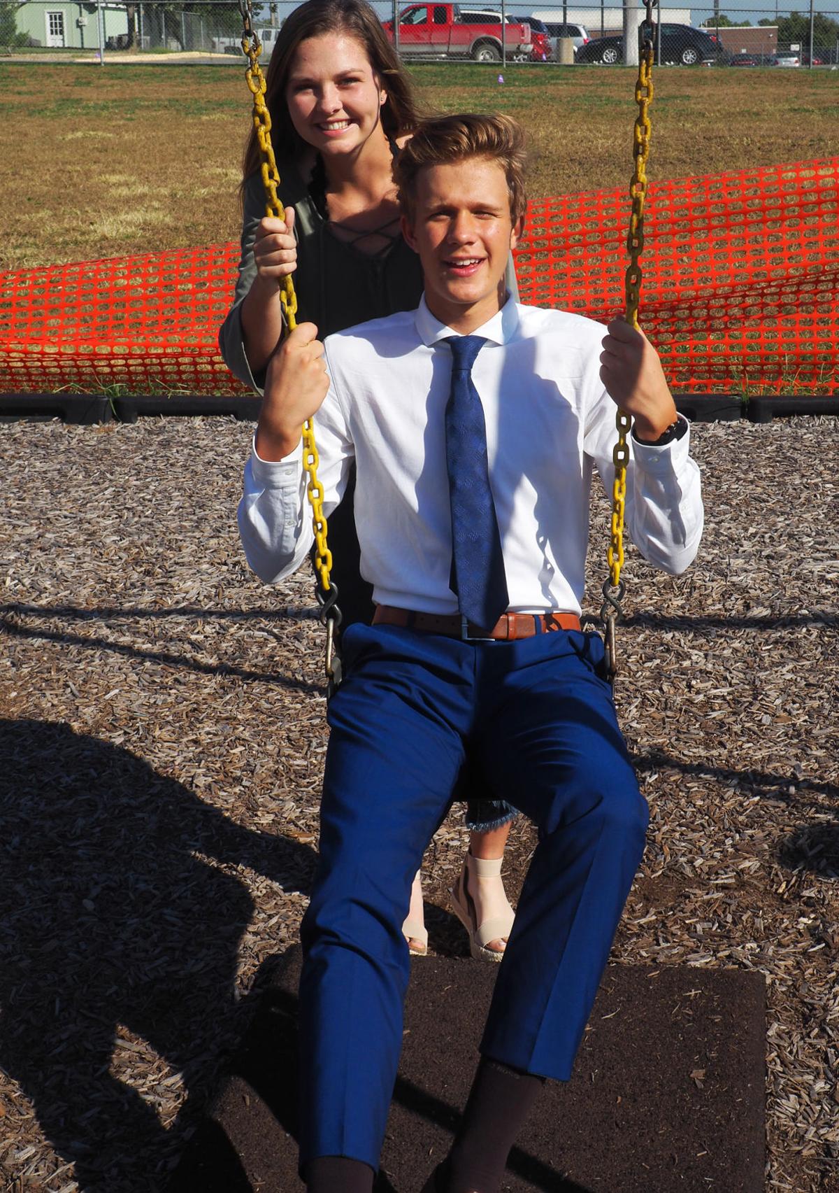 swing - Caitlin, Janis 1.jpg