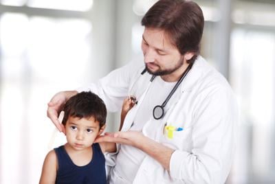 Doctor, child, checkup, pediatrician