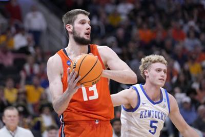 NCAA Illinois Kentucky Basketball