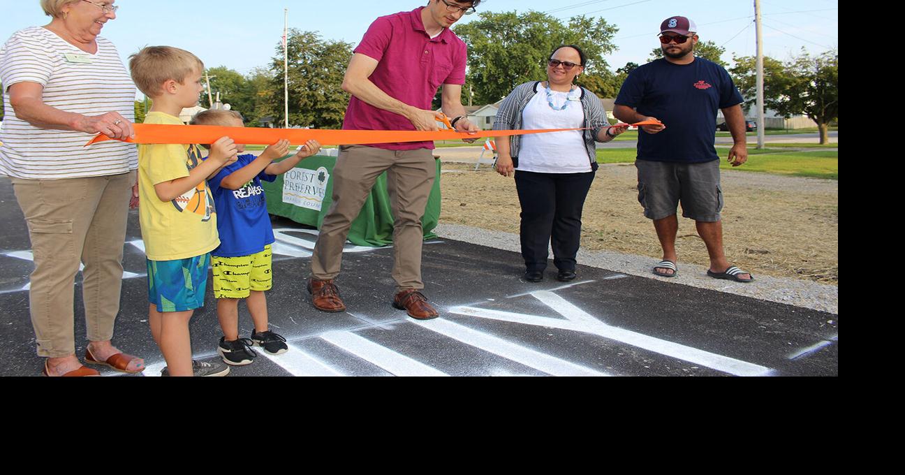 Ribbon cutting held for new section of Kickapoo Rail Trail in Ogden ...