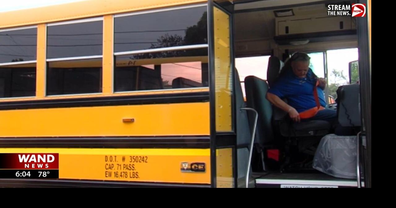 New Illinois law requires seat belts on school buses