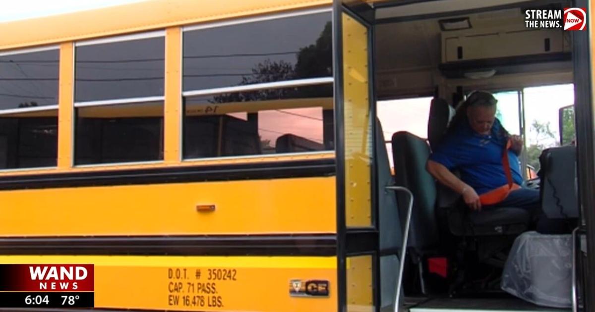 New Illinois law requires seat belts on school buses