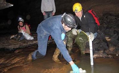 Report: Chemical pollution present in Illinois groundwater