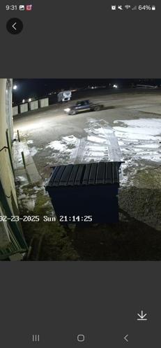 Mt. Pulaski police looking for suspect in connection with arson