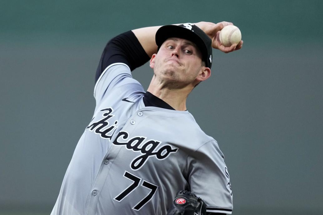 Vargas and Tauchman lead White Sox over Pirates 7 2 for 1st series