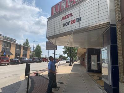 Lincoln Square Theater