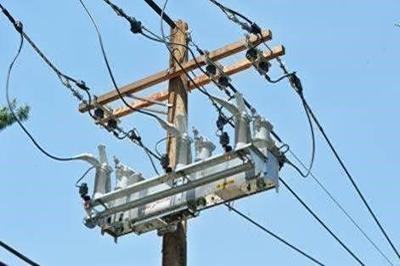 Ameren Illinois installing "IntelliRupter" in Taylorville