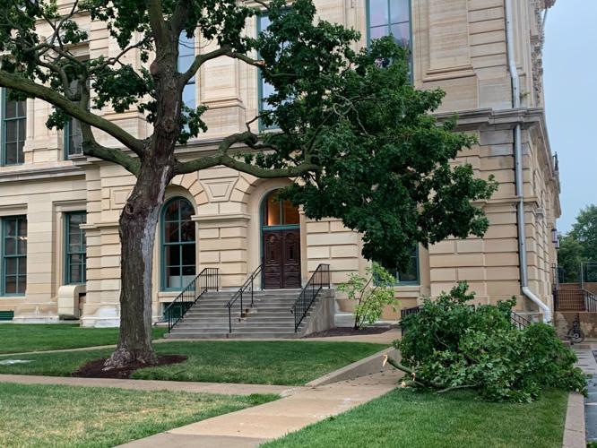 Severe Weather- Springfield Capitol